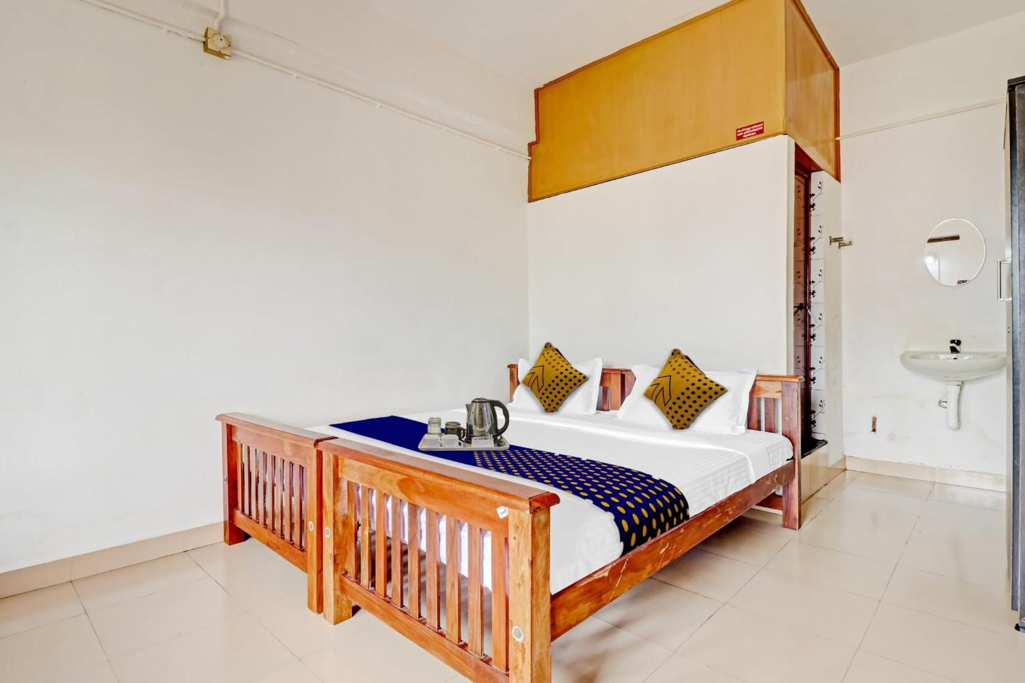 Spot On Jayesh Guest House 纳西克 外观 照片