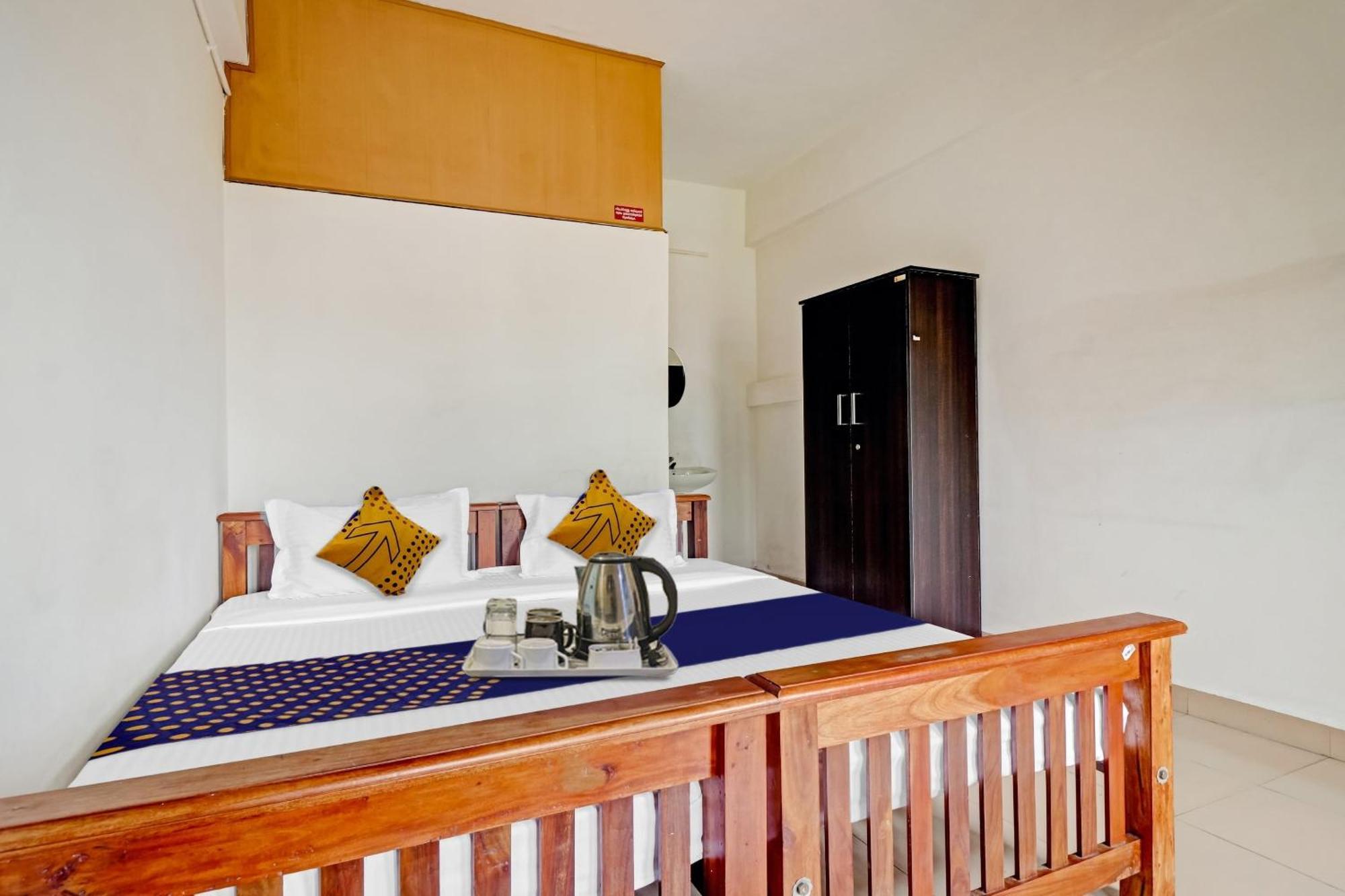 Spot On Jayesh Guest House 纳西克 外观 照片